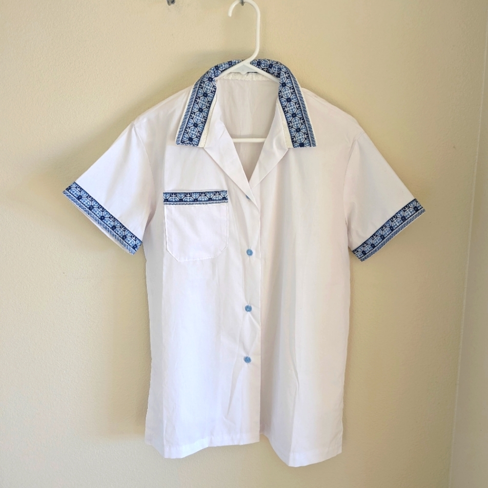 Never worn hand embroidered Ukrainian shirt vyshyvanka shirt sleeve